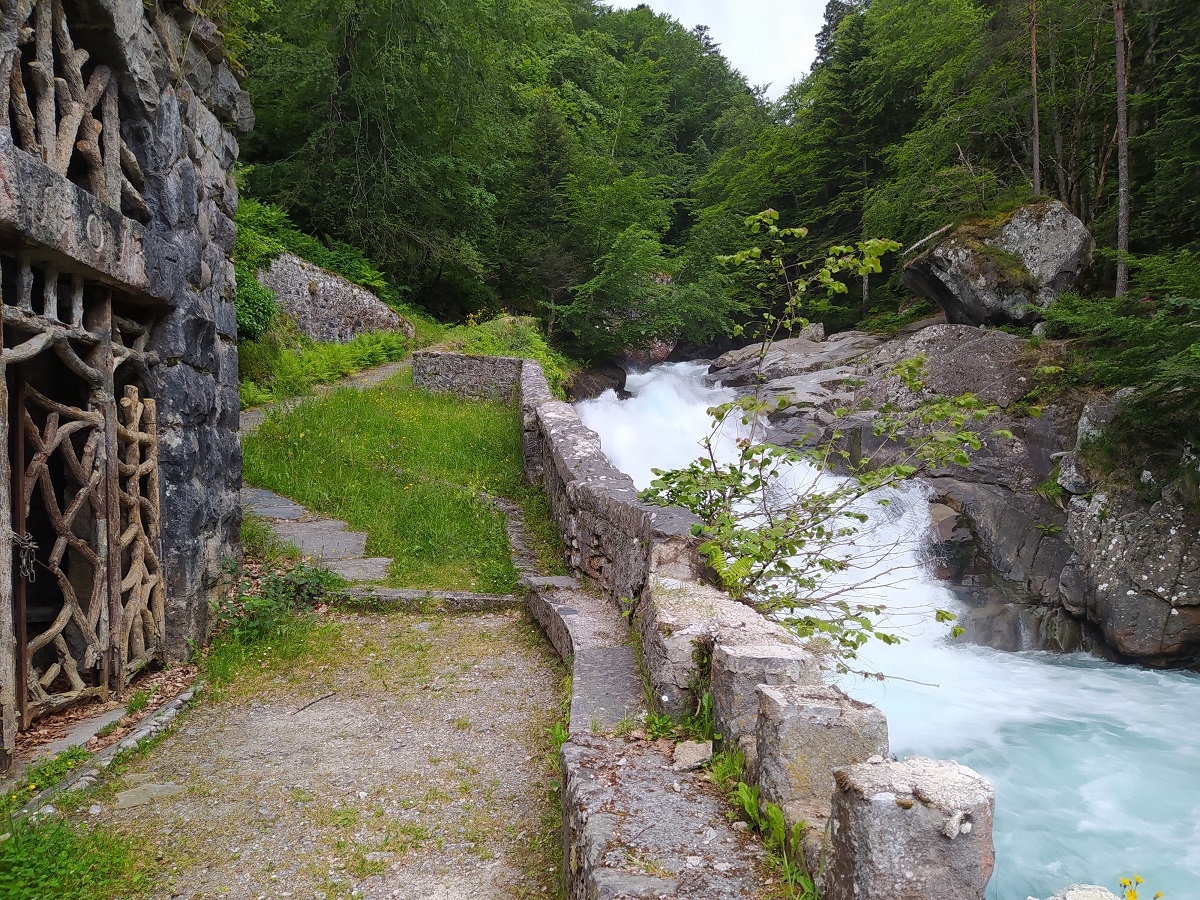 Wasserfall in den Pyrenäen