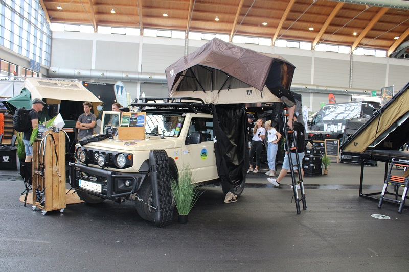 Suzuki Jimny mit Dachzelt Vickywood Little Bamboo